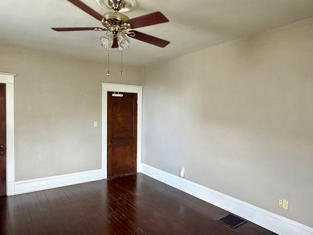 2486 Collis Avenue, Huntington, WV 25703