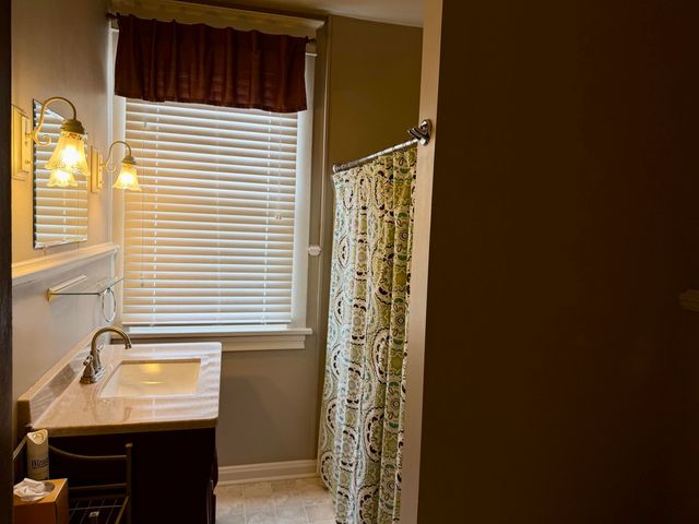 2486 Collis Avenue, Huntington, WV 25703