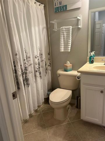 3672 PARKRIDGE CIRCLE 27-106, Sarasota, FL 34243