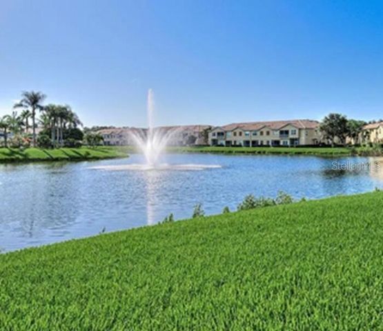 3672 PARKRIDGE CIRCLE 27-106, Sarasota, FL 34243