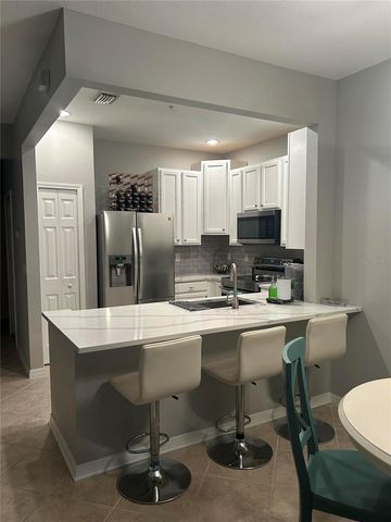 3672 PARKRIDGE CIRCLE 27-106, Sarasota, FL 34243