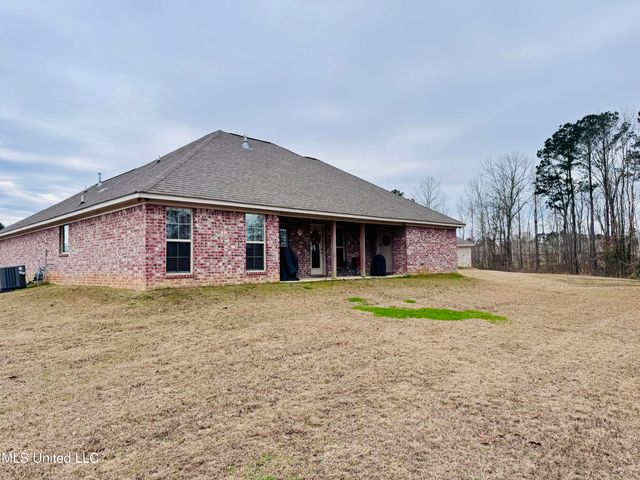 126 Bailey Cove, Canton, MS 39046