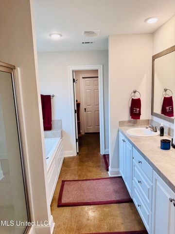 126 Bailey Cove, Canton, MS 39046