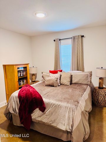 126 Bailey Cove, Canton, MS 39046