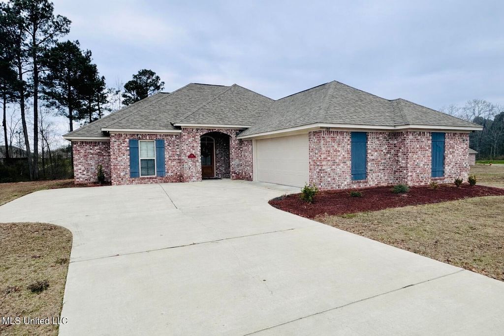 126 Bailey Cove, Canton, MS 39046