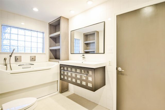 712 Squaw Creek Road, Willow Park, TX 76087