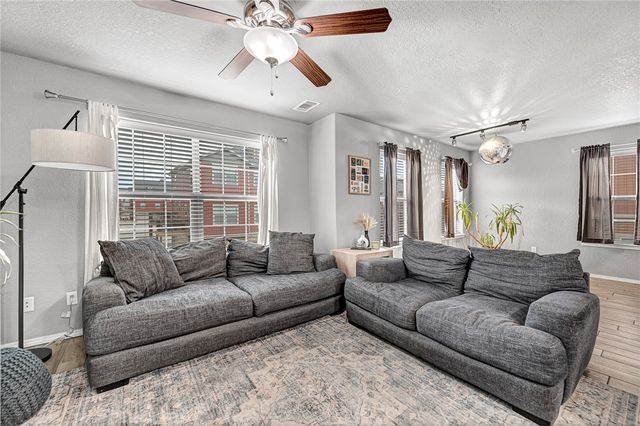 2827 W Cottonwillow Way, Fayetteville, AR 72704