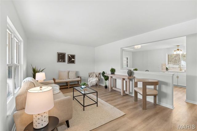 1251 Green Knoll Drive, Fenton, MO 63026