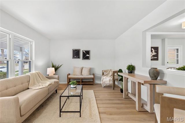 1251 Green Knoll Drive, Fenton, MO 63026