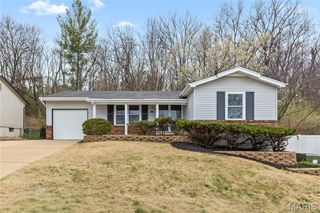 1251 Green Knoll Drive, Fenton, MO 63026