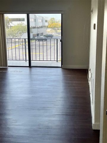 10431 N Kendall Dr D314, Miami, FL 33176