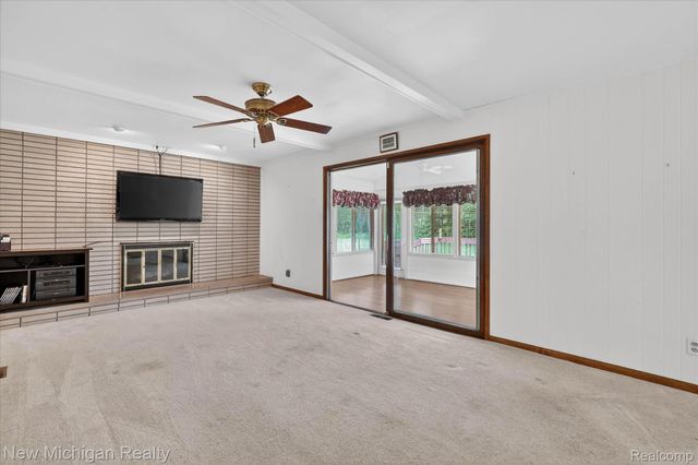 1325 Pine Grove Lane, Milford Charter Township, MI 48381