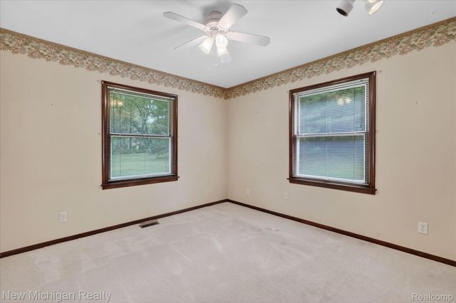 1325 Pine Grove Lane, Milford Charter Township, MI 48381
