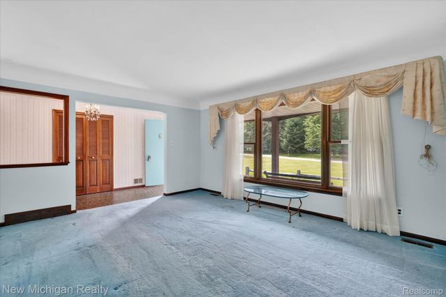 1325 Pine Grove Lane, Milford Charter Township, MI 48381
