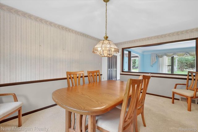 1325 Pine Grove Lane, Milford Charter Township, MI 48381
