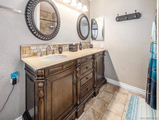 15935 Spring Oaks Road 98, El Cajon, CA 92021