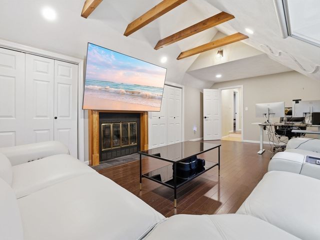 111 Brigham St 19A, Hudson, MA 01749