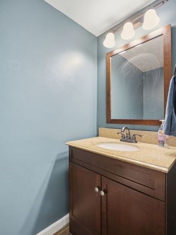 111 Brigham St 19A, Hudson, MA 01749