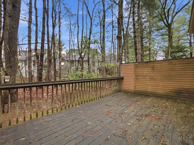 111 Brigham St 19A, Hudson, MA 01749