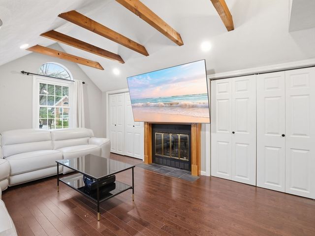 111 Brigham St 19A, Hudson, MA 01749