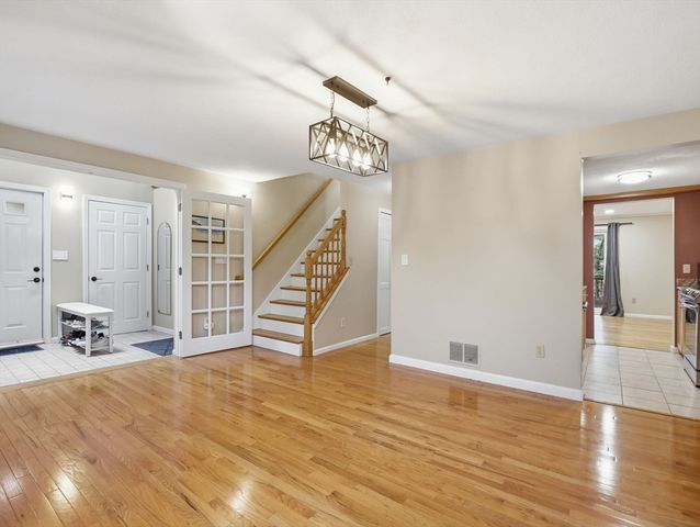 111 Brigham St 19A, Hudson, MA 01749