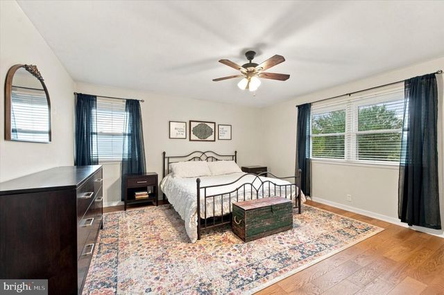 903 SUMMIT LN, Oreland, PA 19075