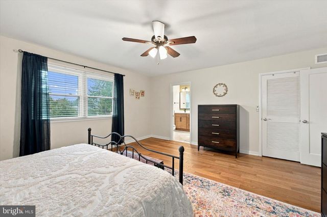 903 SUMMIT LN, Oreland, PA 19075