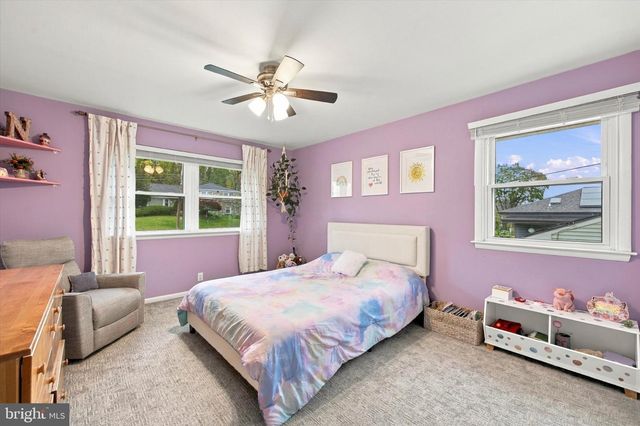 903 SUMMIT LN, Oreland, PA 19075
