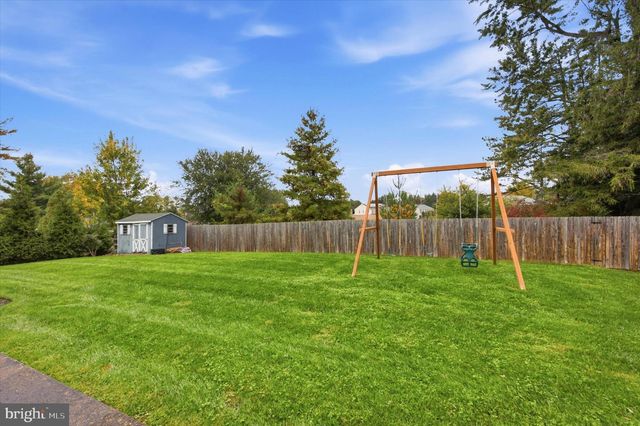 903 SUMMIT LN, Oreland, PA 19075