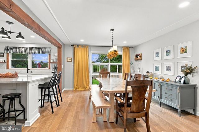 903 SUMMIT LN, Oreland, PA 19075