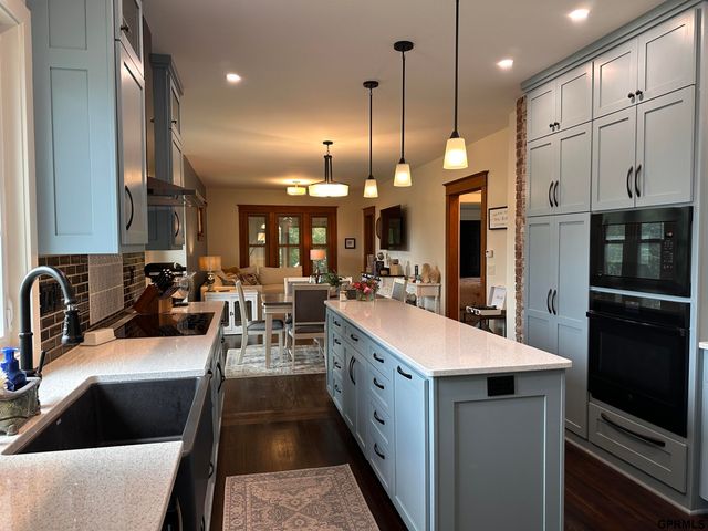 702 Hickory Street, Omaha, NE 68108