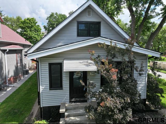 702 Hickory Street, Omaha, NE 68108