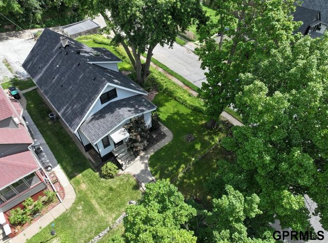 702 Hickory Street, Omaha, NE 68108