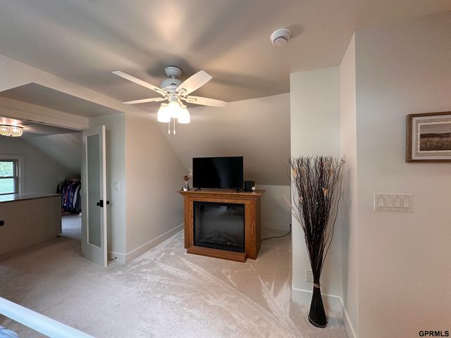 702 Hickory Street, Omaha, NE 68108