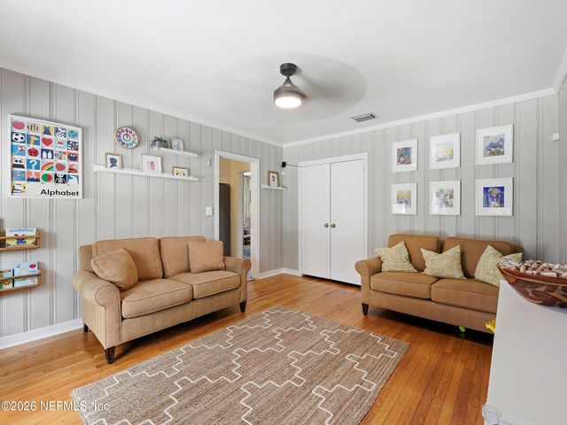1630 MAYVIEW Road, Jacksonville, FL 32210