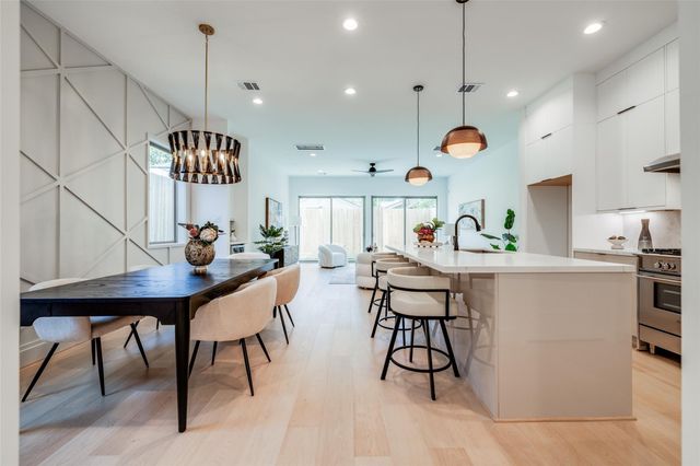 816 W 17th Street, Houston, TX 77008