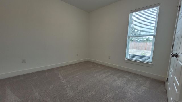 7024 Garden Hill Dr, Baton Rouge, LA 70817