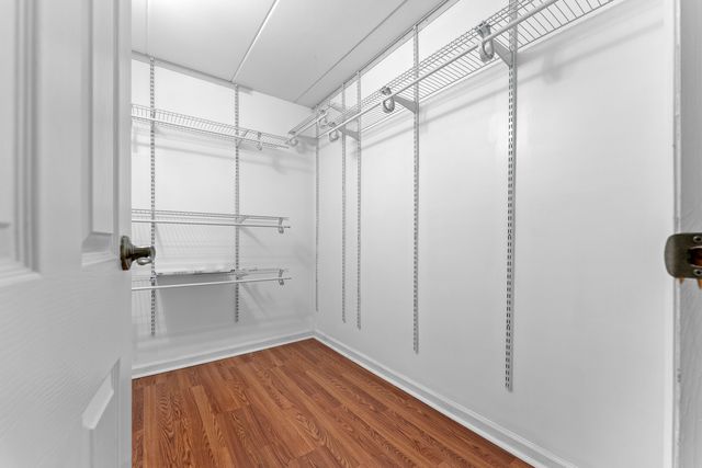 564 Timber Ridge Drive 305, Carol Stream, IL 60188