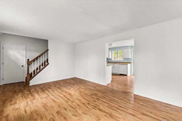 77 Kiahs Way, East Sandwich, MA 02537