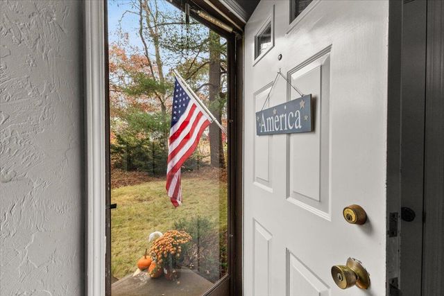 77 Kiahs Way, East Sandwich, MA 02537