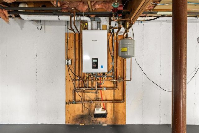 77 Kiahs Way, East Sandwich, MA 02537