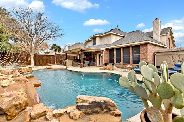 5709 Northcrest Drive, Flower Mound, TX 75028