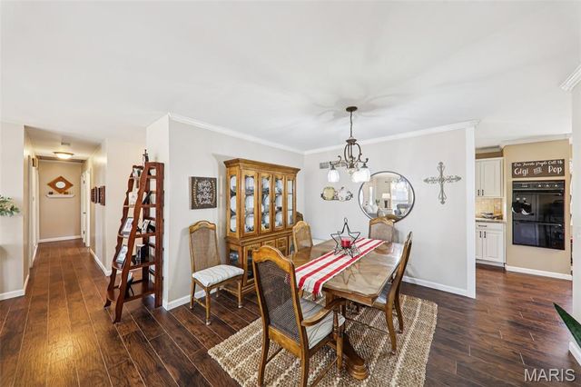 5933 Loblolly Court, St Louis, MO 63128