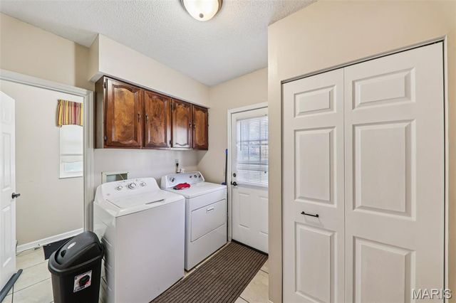 5933 Loblolly Court, St Louis, MO 63128