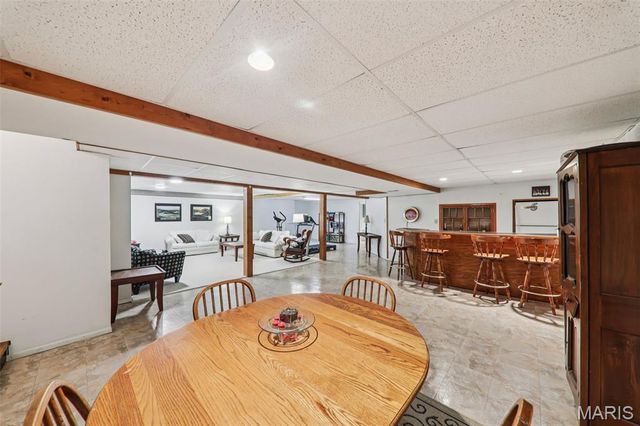 5933 Loblolly Court, St Louis, MO 63128