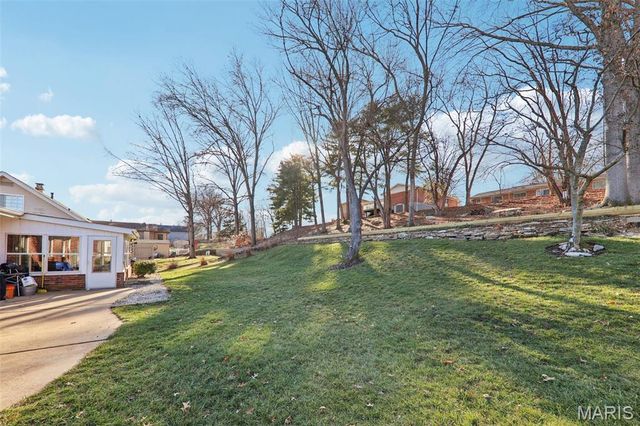 5933 Loblolly Court, St Louis, MO 63128