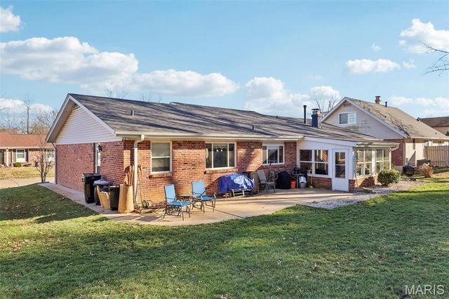 5933 Loblolly Court, St Louis, MO 63128