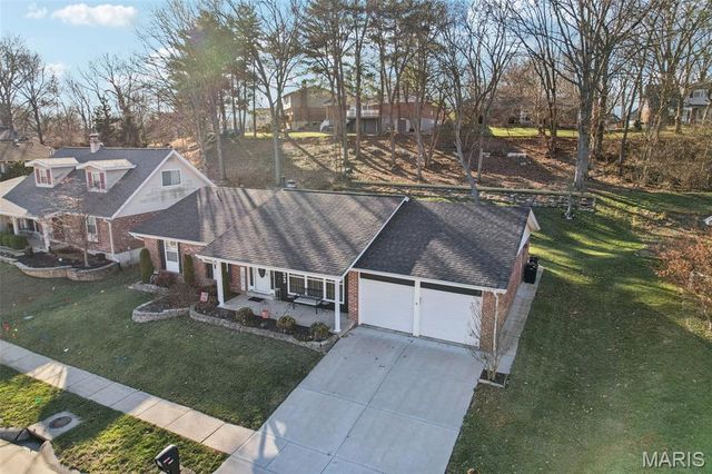 5933 Loblolly Court, St Louis, MO 63128