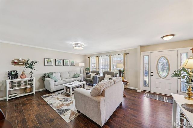 5933 Loblolly Court, St Louis, MO 63128