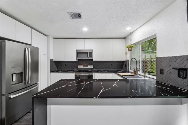 2407 W Settlers Way, The Woodlands, TX 77380